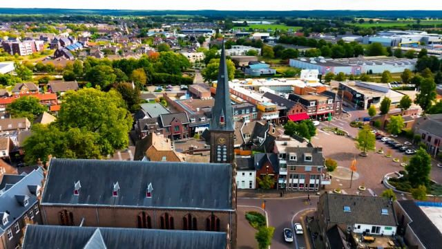 2025 Rondje om de kerk in Reuver (Drone)