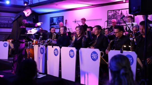 2025 Big band uit 3 kernen spelen samen (1)